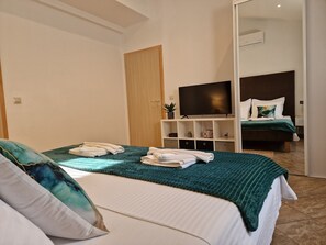 House, 4 Bedrooms