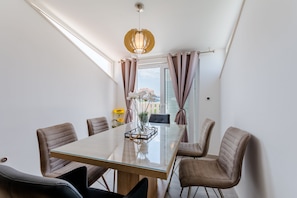 Apartment, Sea View | In-room dining -  Apartment Penzo (Split)