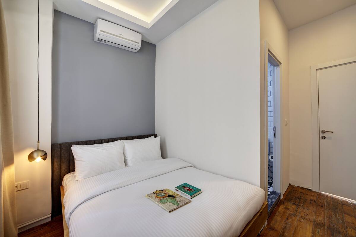 Phòng Tiêu chuẩn | Minibar, bàn, khu vực làm việc phù hợp cho laptop, phòng cách âm 