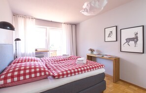 3 Schlafzimmer, Bügeleisen/Bügelbrett, WLAN, Bettwäsche