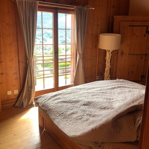 4 soverom, wi-fi (inkludert) og sengetøy