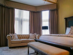 Interior - The Detroit Club (Detroit)