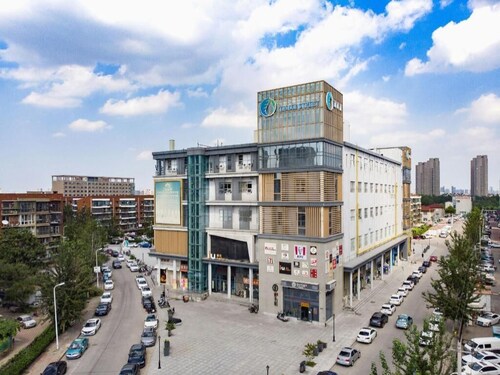 IU Hotels Tianjin Houtai Chengjian University Haitai Industrial Park