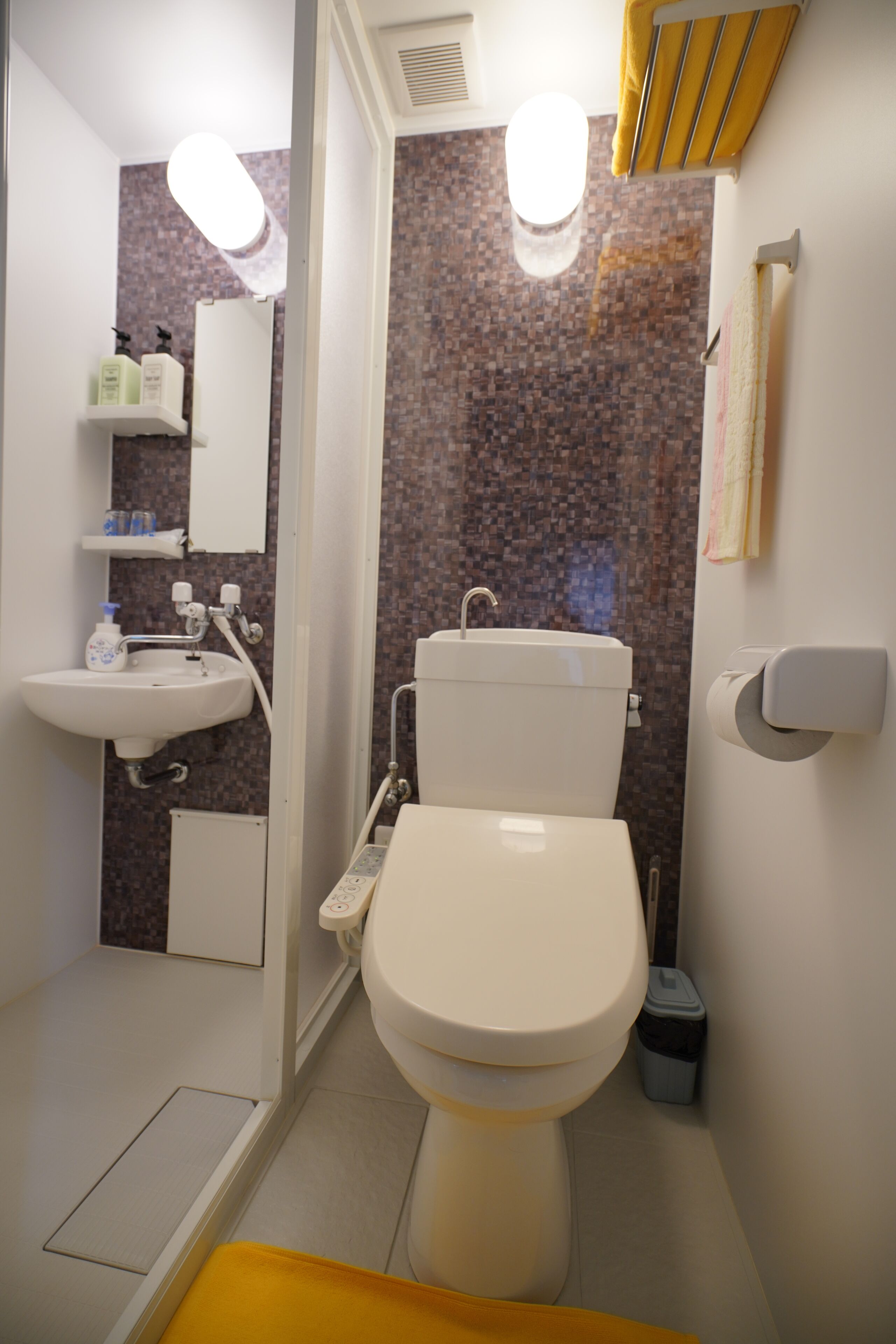 (102) 1f twin room (private room with shower and toilet) | bathroom amenities | free toiletries, hair dryer, slippers, bidet
