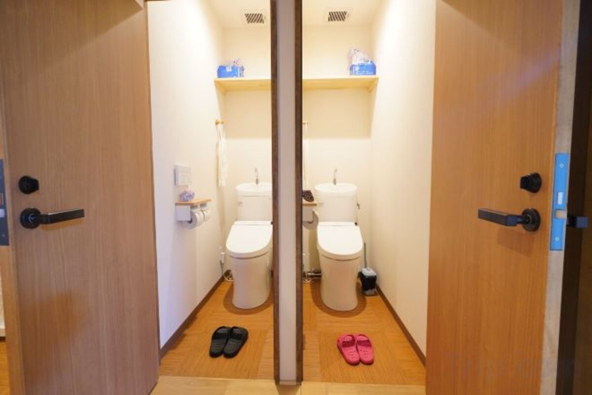 Twin Room No. 207 With Public Toilet