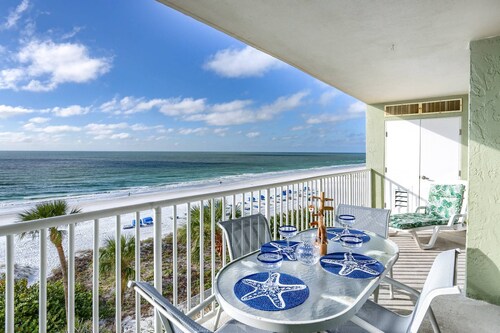 Updated! Beachfront, Private Balcony! Pool, Hot Tub, FREE Parking/FREE Activities! ~ 607 Sandcastle