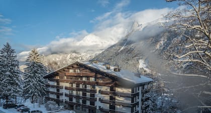 Great central location next to ski lifts and forest,spacious renovated apartment