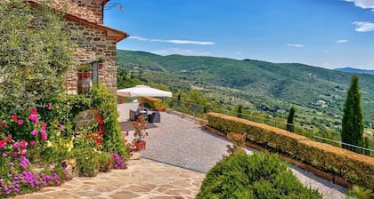 Villa Pietrenta- beautiful rural farmhouse surrounded by lush vegetation