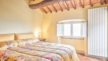 2 chambres, fer et planche Ă repasser, Wi-Fi, draps fournis