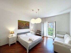 Family Apartment, 3 Bedrooms, City View (Verdi) | Wi-fi percuma, cadar katil 