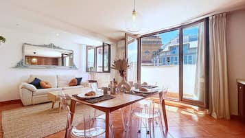 Apartamento básico, 1 quarto (Puccini) | Sala de jantar