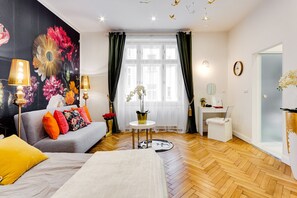 1 bedroom, in-room safe, iron/ironing board, WiFi