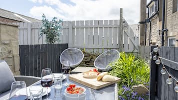Luksus-feriehus - privat badeværelse | Terrasse/gårdhave