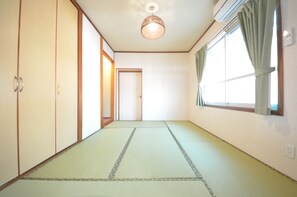 Casa (Private Vacation) | 3 dormitorios, tabla de planchar con plancha, wifi gratis y ropa de cama