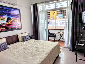 3 chambres, bureau, Wi-Fi, draps fournis