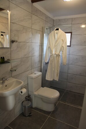 Standard Bungalow | Bathroom | Shower, hair dryer, towels - Eftalikus Datca (Datça)