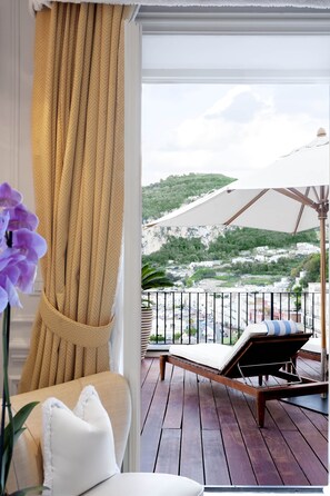 JK Penthouse | Ropa de cama de alta calidad, edredón y minibar