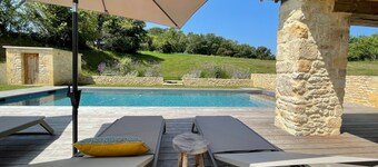 Splendide Maison Climatisée en Périgord Noir-piscine Privée