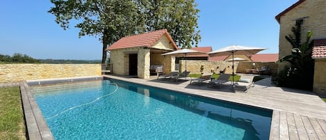 Piscina externa, piscina aquecida