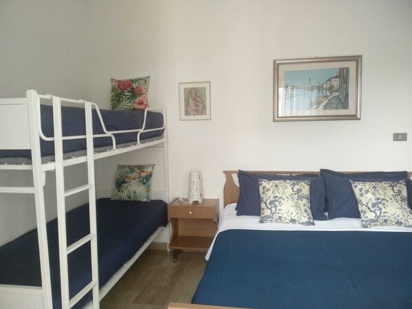 2 bedrooms, WiFi
