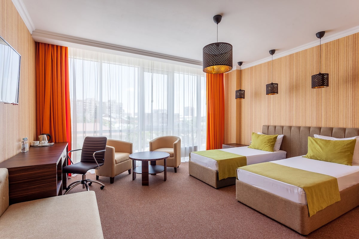 Kamar Superior | Minibar, meja kerja, ruang kerja ramah laptop, dan tirai kedap cahaya
