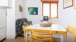 Apartment, 2 Bedrooms, Balcony (Nervia 52) | In-room dining - Nervia 52 (Ventimiglia)