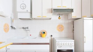 Apartment, 2 Bedrooms, Balcony (Nervia 52) | Private kitchen | Coffee/tea maker, full-sized fridge, stovetop, cookware/dishes/utensils - Nervia 52 (Ventimiglia)