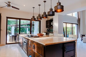 Villa, 5 Bedrooms | Private kitchen | Fridge, oven, coffee/tea maker, toaster