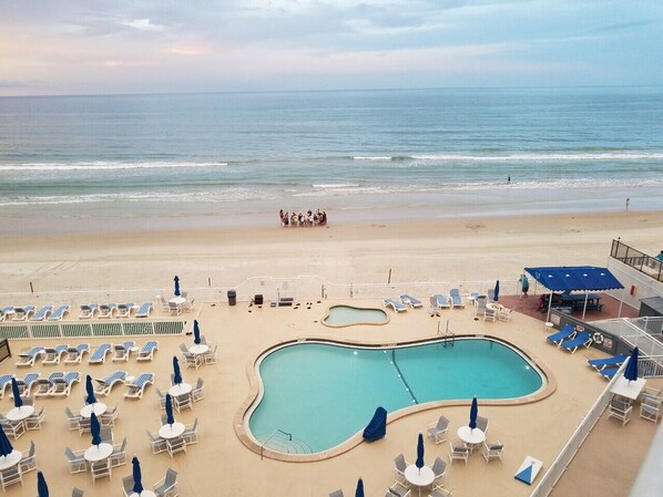 Alberca al aire libre 