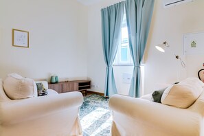 TV - Casa Azul - Faro (Faro)