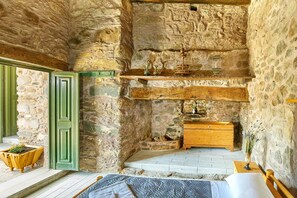 Casa de campo | 4 habitaciones, escritorio y tabla de planchar con plancha 