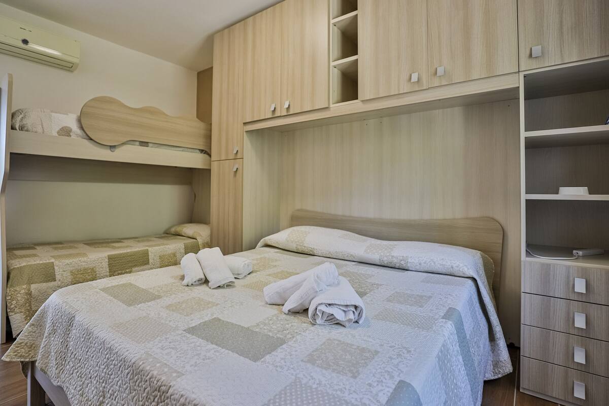 Superior Room | Minibar, desk, free WiFi, bed sheets