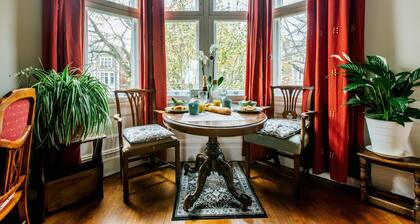 The Suite, 82 Cathedral, Private Parking