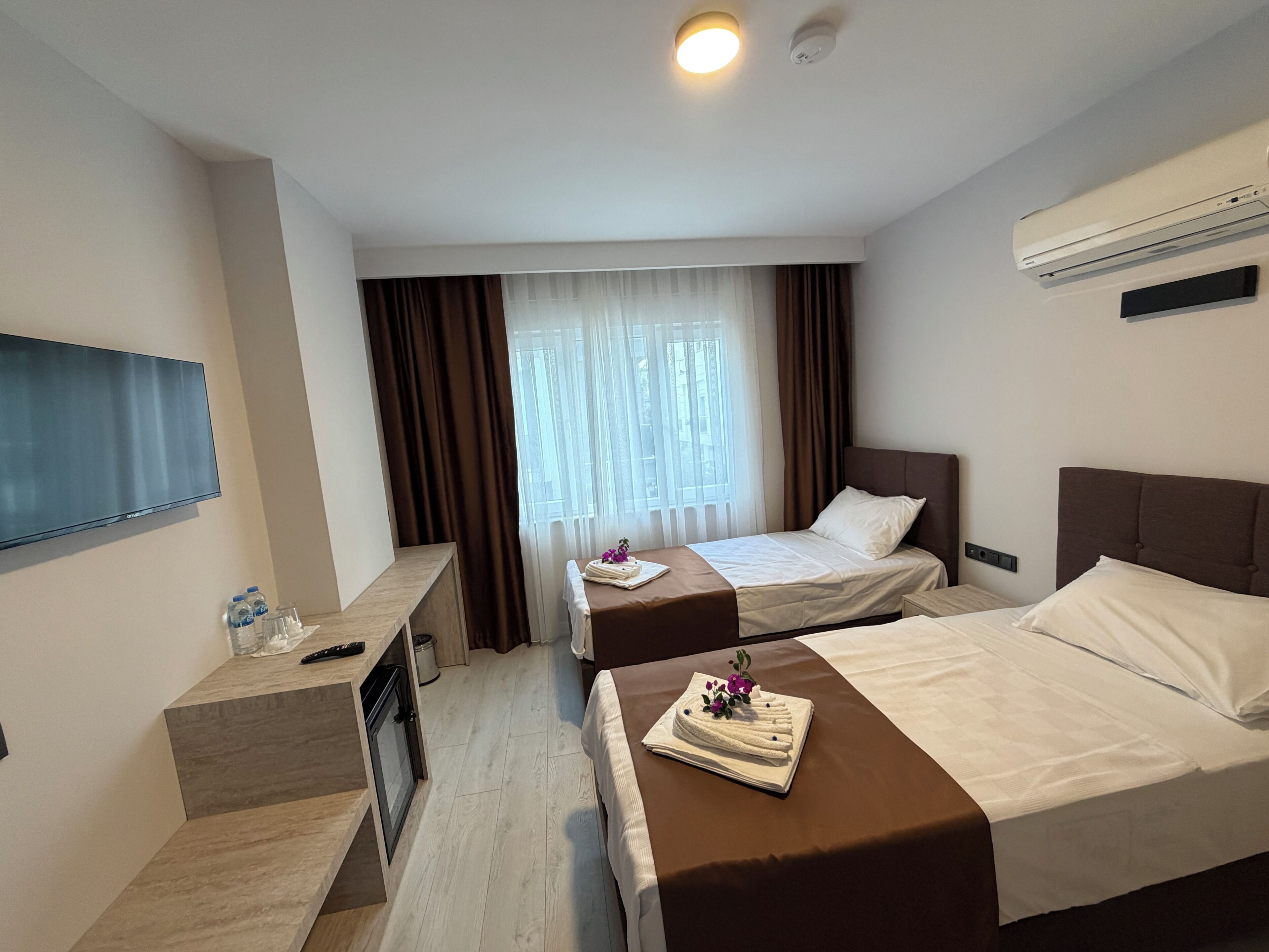 Economy Room, 1 Bedroom, Garden View | Laptop workspace, soundproofing, free WiFi, bed sheets