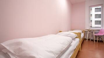 2 quartos, ferros/tábuas de passar roupa, Wi-Fi de cortesia