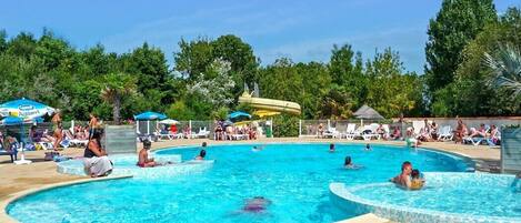 Indoor pool, outdoor pool