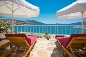 Terrace/patio - Pier House Hote (Kas)