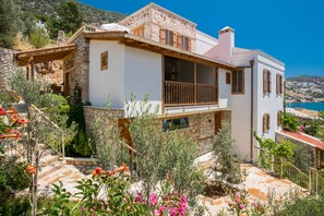 واجهة المنشأة