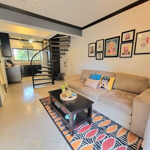 Een televisie en een dvd-speler