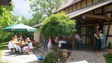 Eenvoudige tweepersoonskamer | Terras