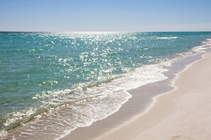 Platja a a prop