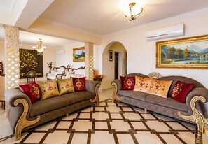 Villa (Multiple Bedrooms) | Équipement de l’hébergement