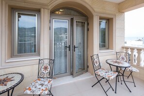 别墅 (Multiple Bedrooms) | 住宿服务设施