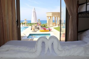 Villa (Multiple Bedrooms) | Servicio de la propiedad