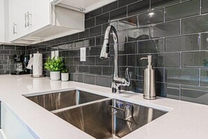 Fridge, microwave, oven, stovetop - Spacious End-Unit Condo | Modern Open Floor Plan w/ Elegant Décor & Full Comfort | Minutes to Disney (Kissimmee)