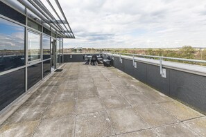 Three-Bedroom Penthouse (Flat 76) | Balcony - Heron House (Bedford)