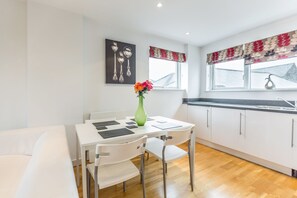Two-Bedroom Apartment (Flat 14) | Private kitchen