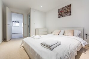 Two-Bedroom Apartment (Flat 14) | Iron/ironing board, free WiFi, bed sheets - Castle Quay (Bedford)
