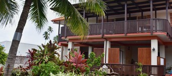 Aito1 across from Muri Beach