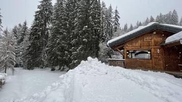Enceinte de lâhĂ©bergement